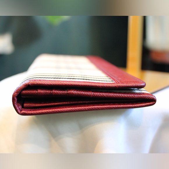 Burberry Check Continental Wallet - Picture 3 of 12